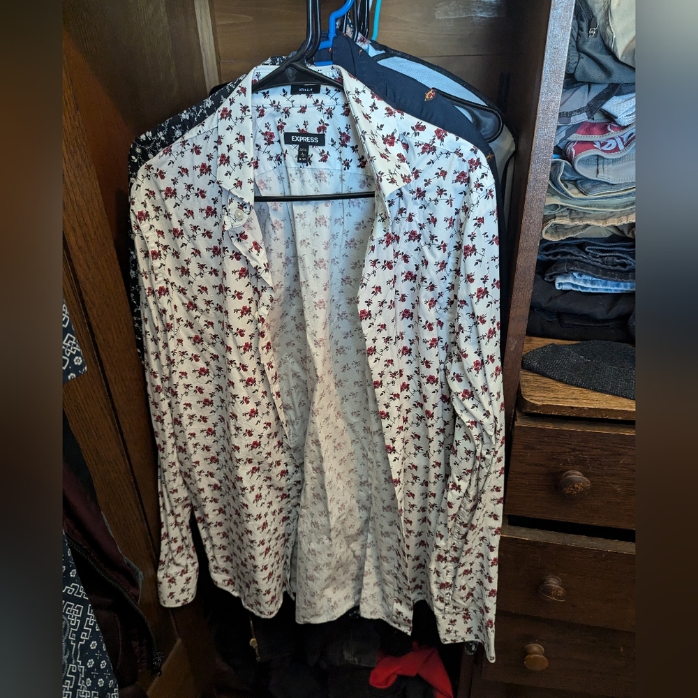 Bundle of 2 Mens Extra Slim Express Dress Shirts